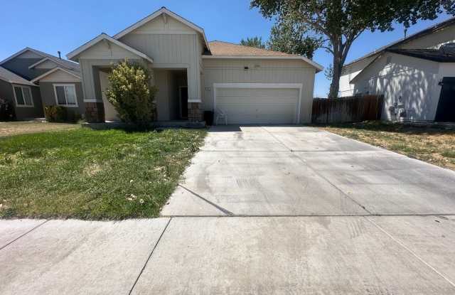 Four Bedroom Home For Rent!! photos photos