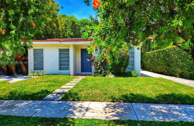 1825 SW 19th St photos photos