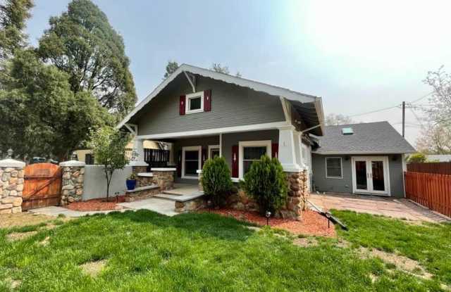 15 Wolfe Avenue - 15 Wolfe Avenue, Colorado Springs, CO 80905