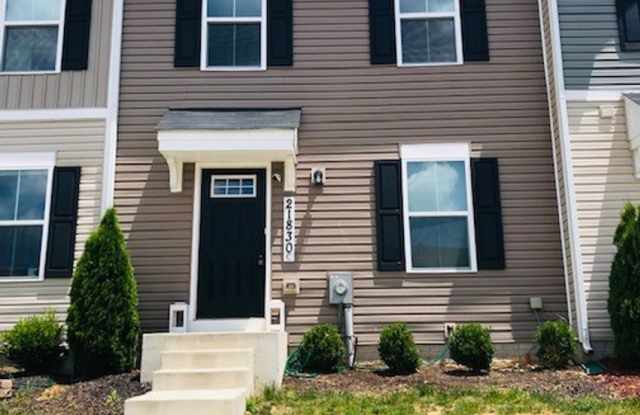 Three level townhome close to PAX photos photos