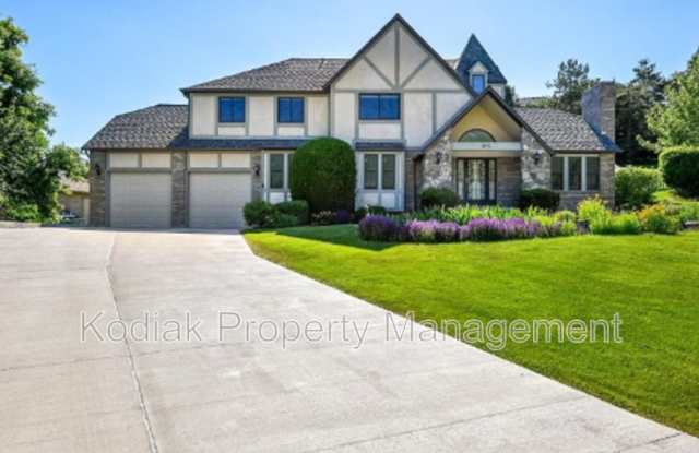 1051 E 5800 S photos photos