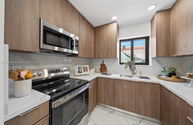 3627 SW 3rd St photos photos