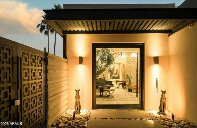8011 E Larkspur Drive Gallery 4