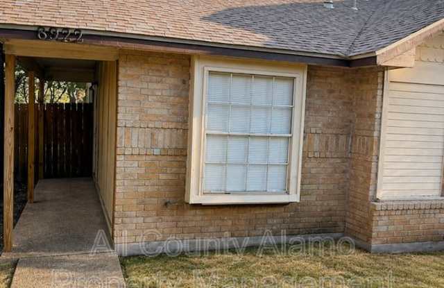 8922 Emerald Spring Gallery 3