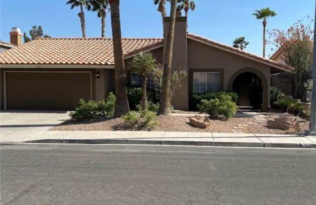 7509 W Gilmore Avenue photos photos