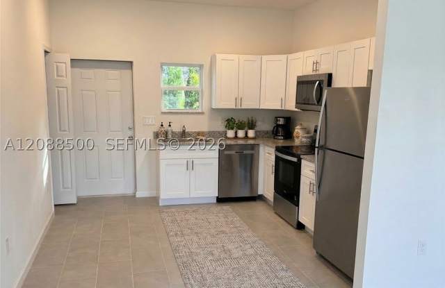 3102 GAVIN Gallery 2