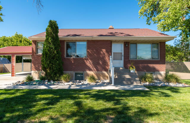 811 West 3200 South - 811 West 3200 South, Nibley, UT 84321