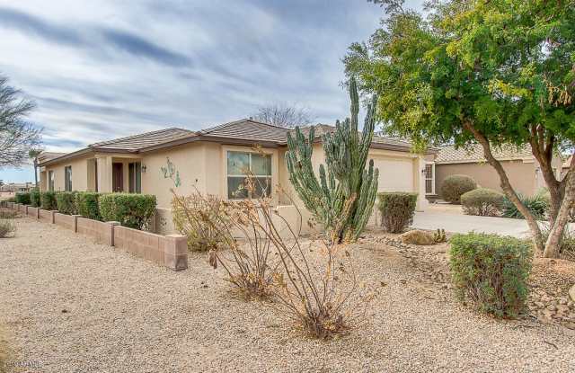 3611 E LA COSTA Place Gallery 4
