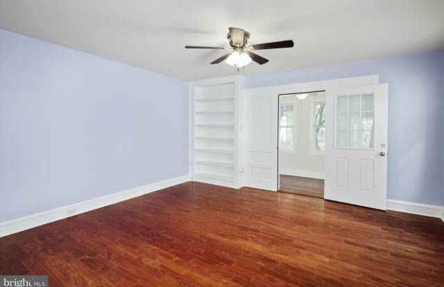 727 MOORE AVENUE photos photos