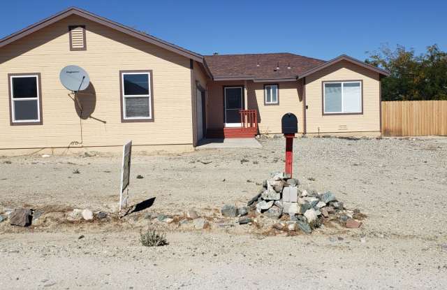 3 bedroom home in Mason Valley's Walker River Subdivision photos photos