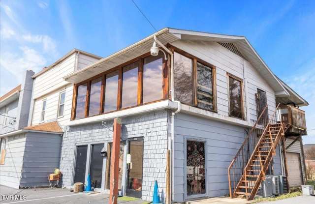 2728 East Center Street photos photos