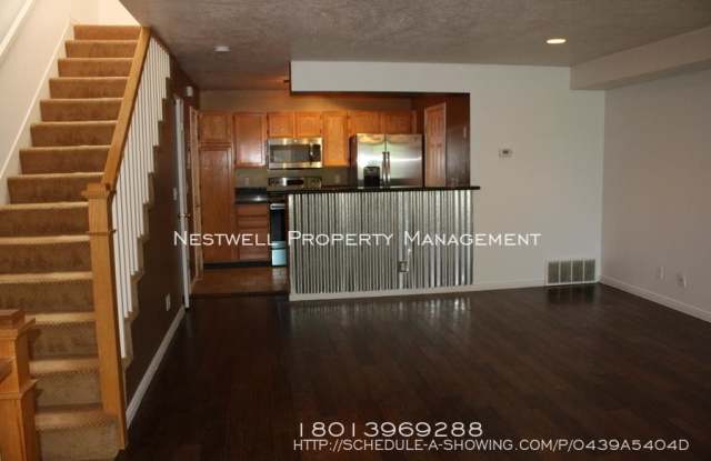 272 E Millpoint Pl Gallery 4