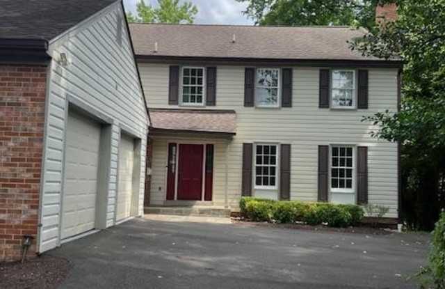 5303 BRADLEY BLVD - 5303 Bradley Boulevard, Bethesda, MD 20814