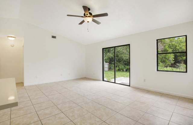6625 SE Amyris Court Gallery 4