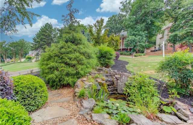 1920 Woods River Lane Gallery 4