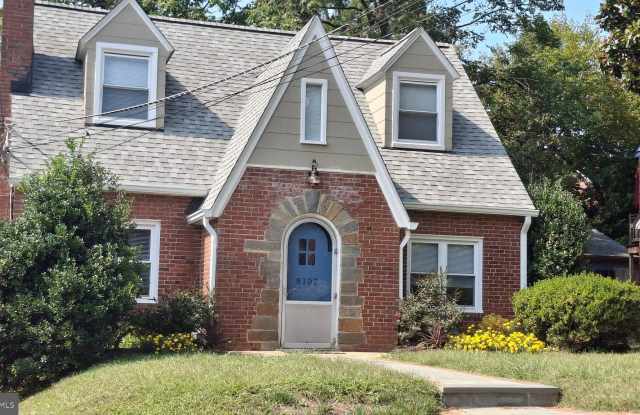 8102 GARLAND Avenue unit: 1 Gallery 2