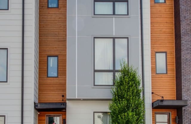 802 13th Ave S - 802 13th Avenue, Nashville, TN 37203