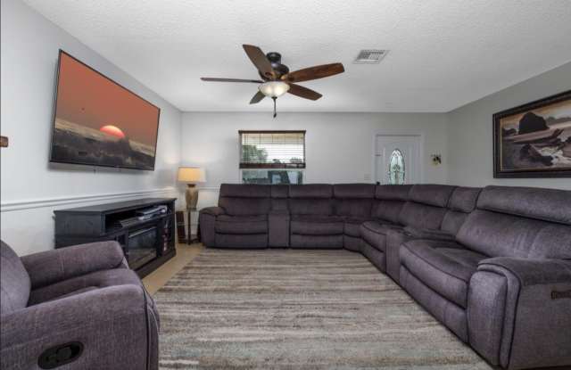 1810 SW GEMINI Lane Gallery 2