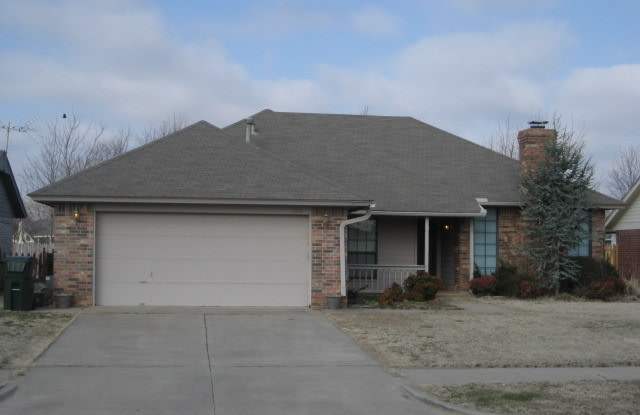 Three Bedroom in West Norman Available Now! photos photos