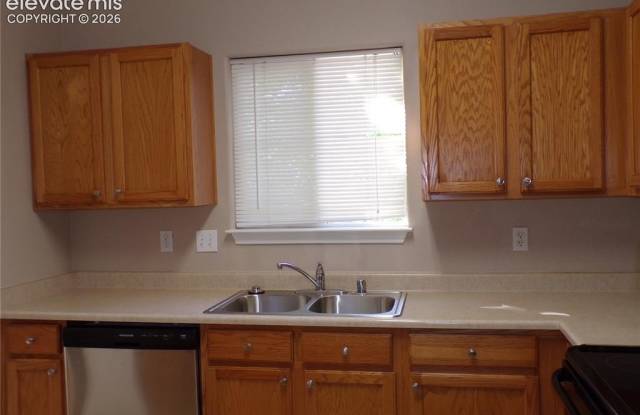 3815 Riviera Grove Gallery 4