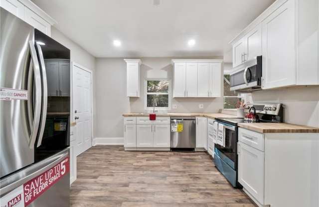 921 Howard Place - 921 Howard Place, Suffolk, VA 23434