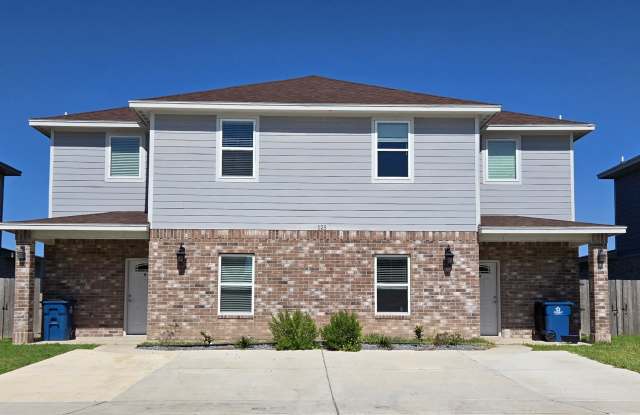 107 Mimosa Street - 107 Mimosa Street, Los Fresnos, TX 78566