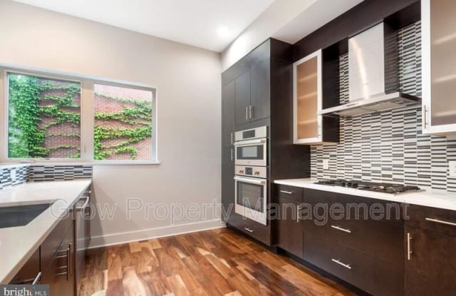 154 N Front Street - 154 North Front Street, Philadelphia, PA 19106