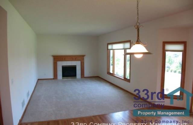 13925 Clover Lane Gallery 2