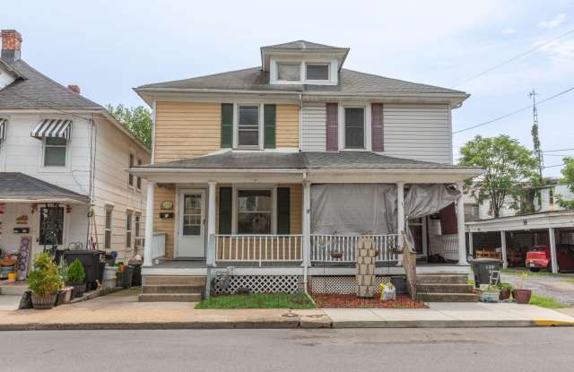 3 Bed, 2 Bath, Duplex in Martinsburg, WV Gallery 4