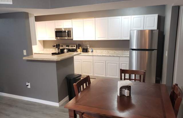 Spacious 2 Bedroom 2 Bath Condo in The Arbors! photos photos