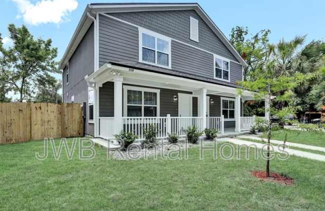 2132 Clemente Dr photos photos