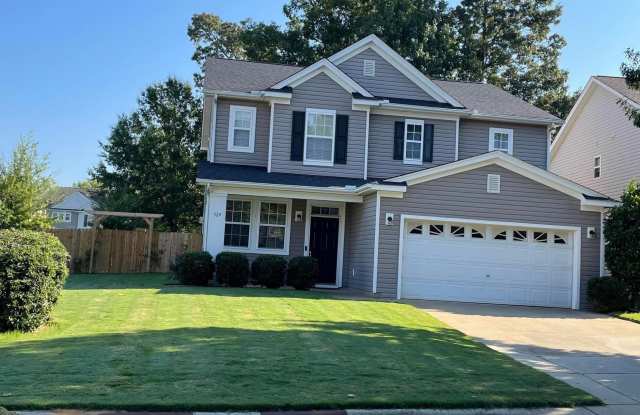 324 Amacord Way photos photos
