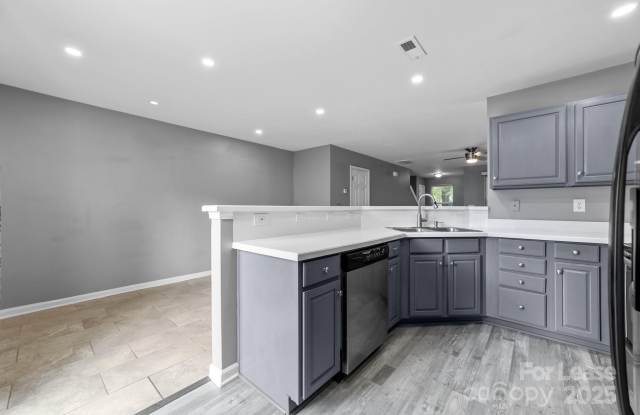 17562 Caldwell Track Drive Gallery 2