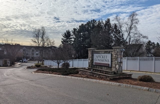 21 Hampshire Rd - 21 Hampshire Road, Methuen Town, MA 01844