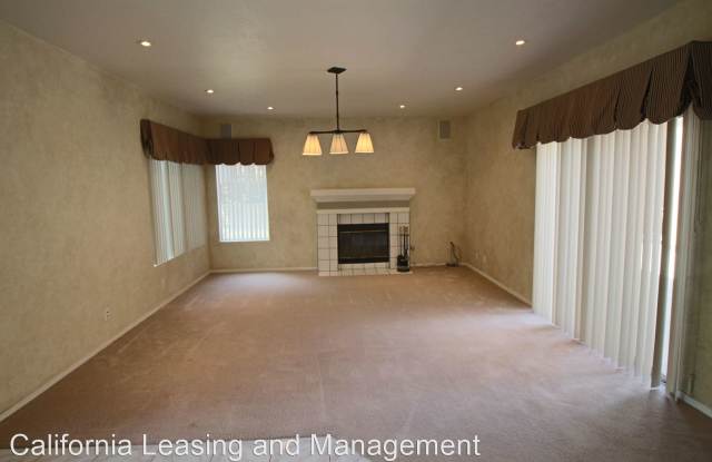 14806 Willow Glen Court Gallery 3