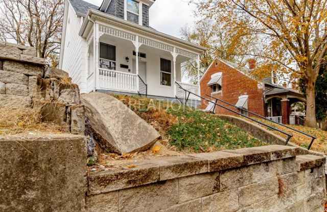 717 South Benton Avenue Gallery 4
