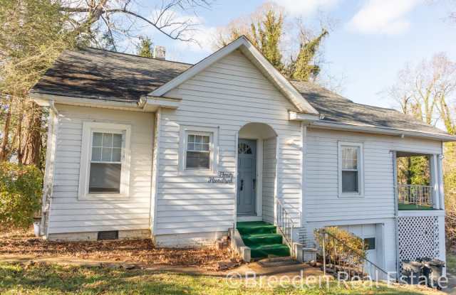 400 Collett Street - 400 Collett Street, Morganton, NC 28655