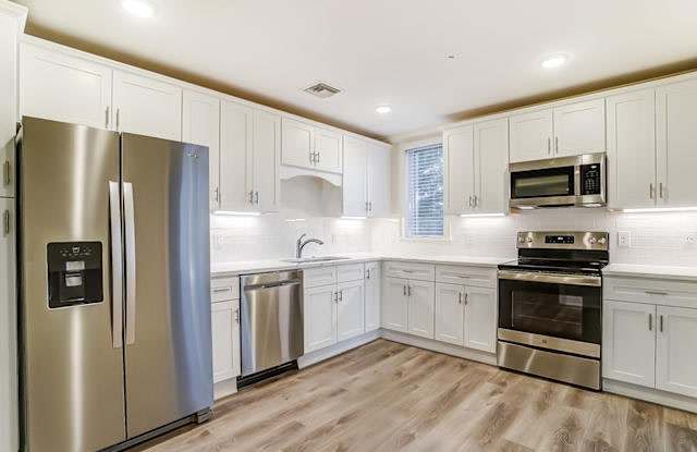 1301 Queens Rd Unit C31 photos photos