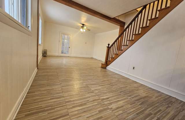 423 W Lackawanna Avenue unit: 1 photos photos