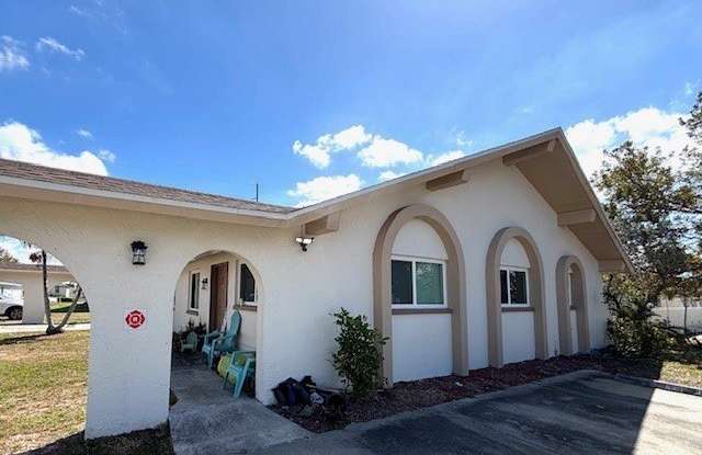 3747 SW Santa Barbara Place unit: 3 photos photos