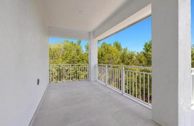 31441 Avenue F Gallery 4