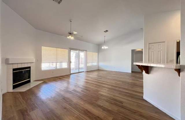 4226 Inglewood Point Street Gallery 2