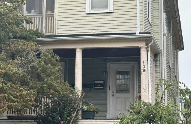 108 Sharon St Gallery 1