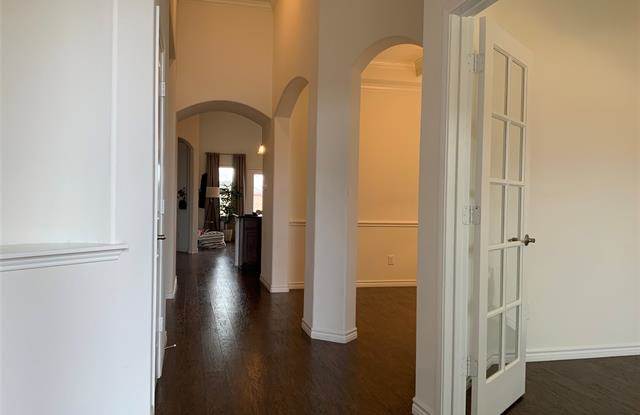 5617 Buffalo Springs Drive Gallery 4