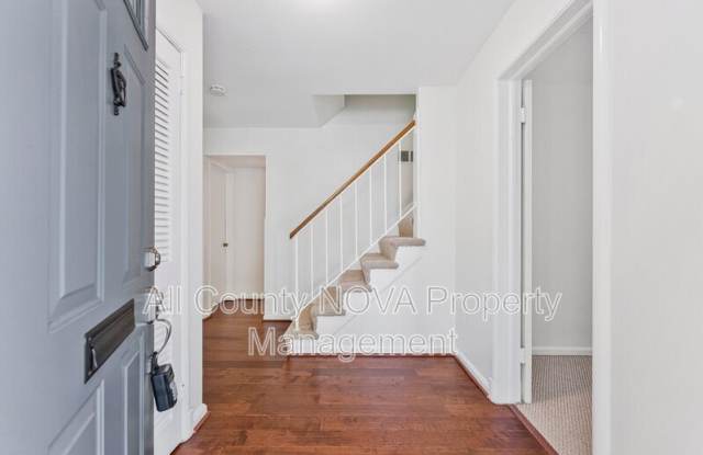 3160 Ravenwood Dr Gallery 4