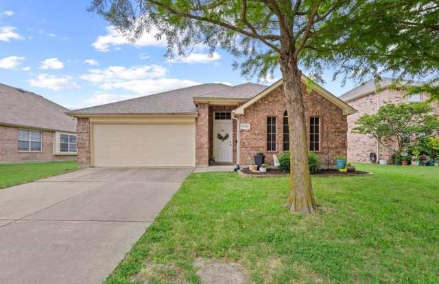 3705 Applewood Road photos photos