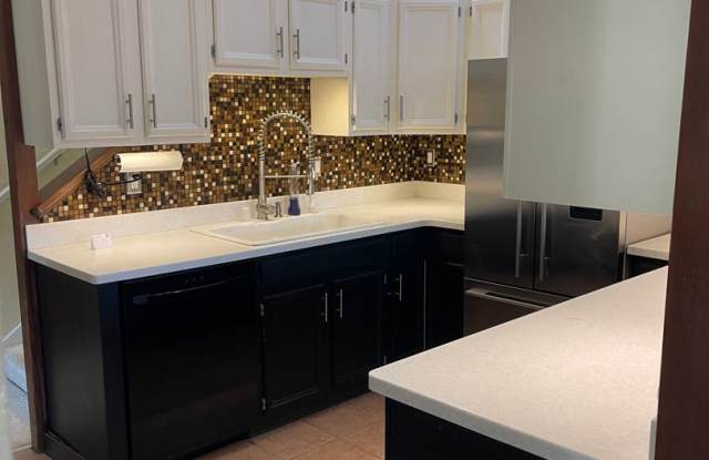 2 Bedroom/2 Bath Condo - 100 Bunnell Street, Anchorage, AK 99508