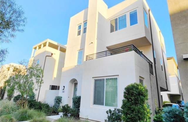 158 Stage - 158 Stage, Irvine, CA 92618