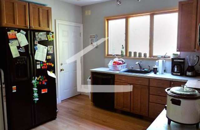 25 Raymond St. photos photos