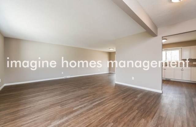 15614 Creekwood Lane Gallery 4